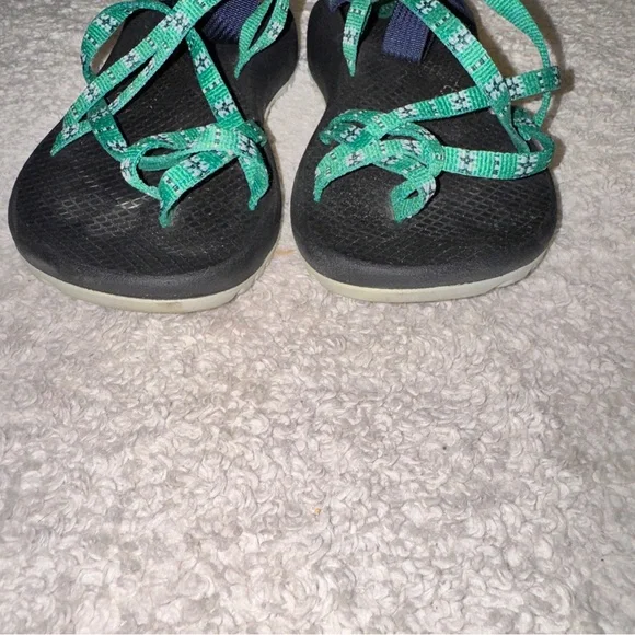 Chaco Green and Black Sandals Size 7 - Picture 3 of 6